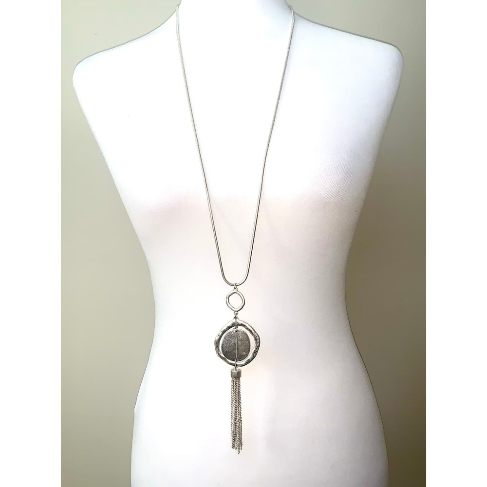 New Directions Silver Tone Hammered Pendant Statement Necklace Denim NWT - Picture 4 of 5